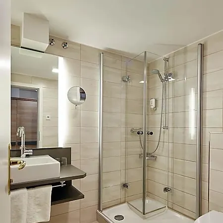 Hotell Landgasthof Hess 3*