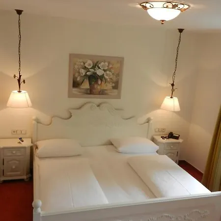 Hotell Landgasthof Hess 3*